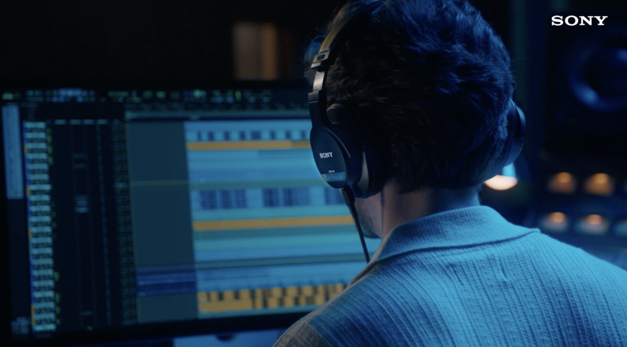 Watch SONY | Introducing MDR-M1